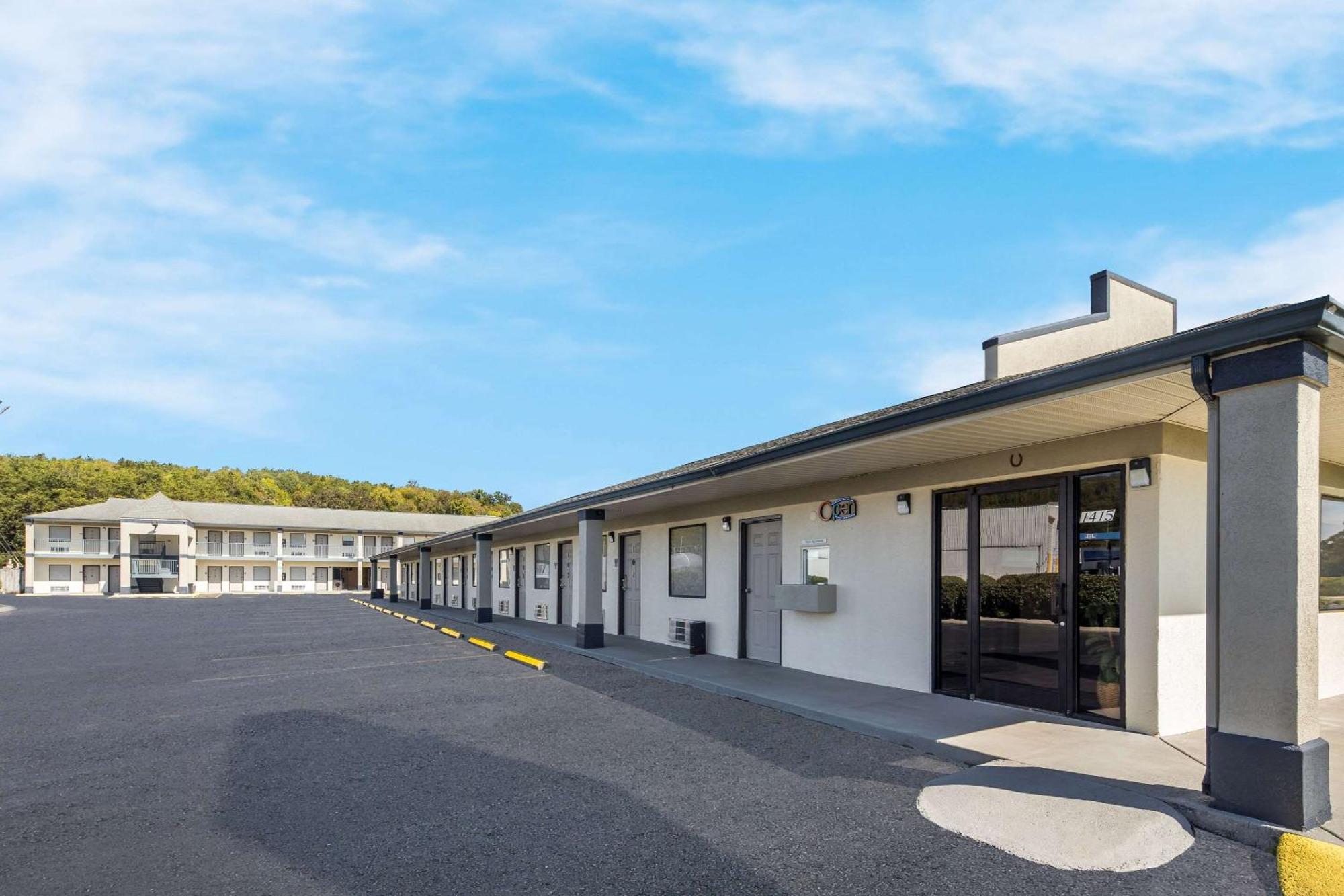 Rodeway Inn Elkton Exteriér fotografie