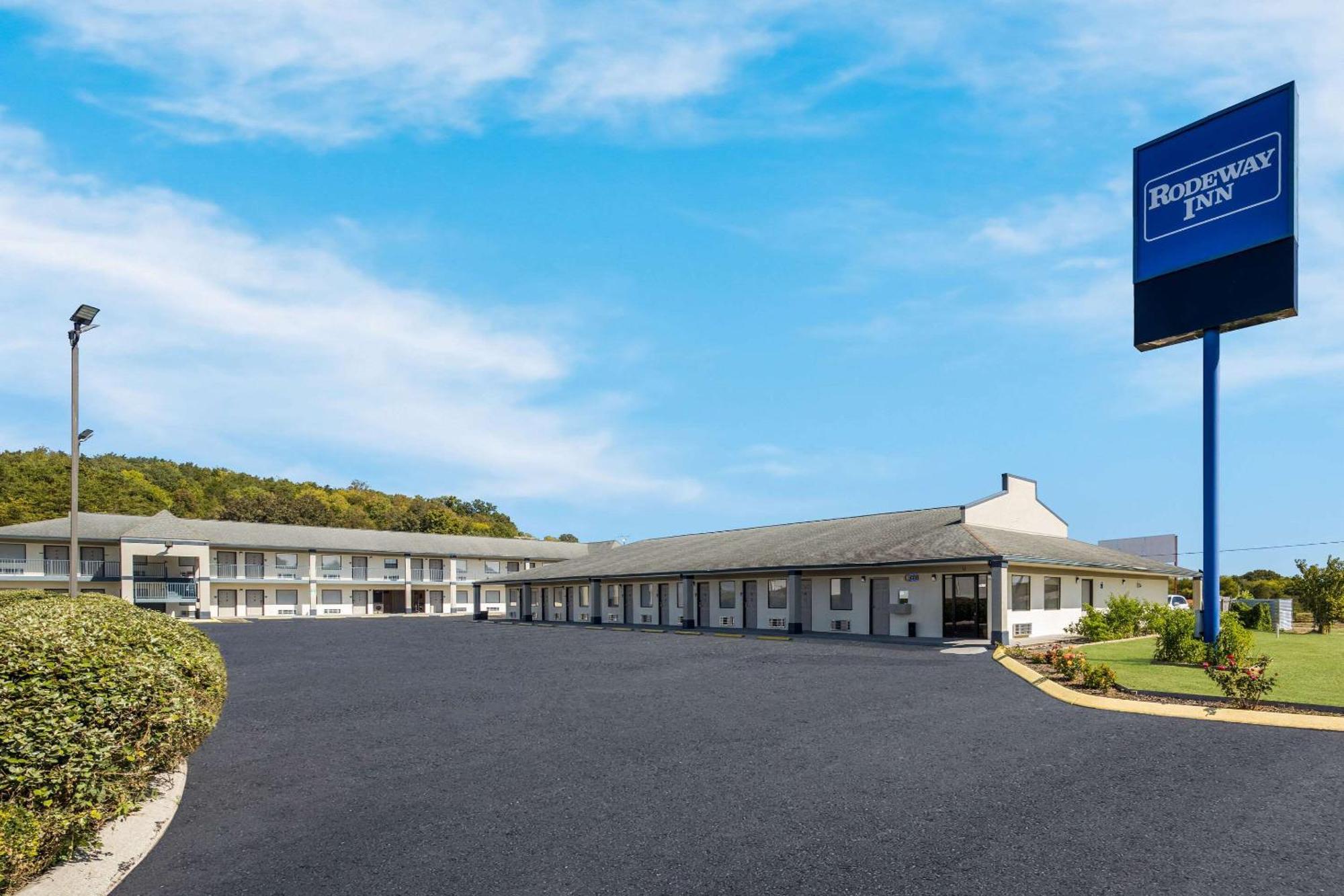 Rodeway Inn Elkton Exteriér fotografie