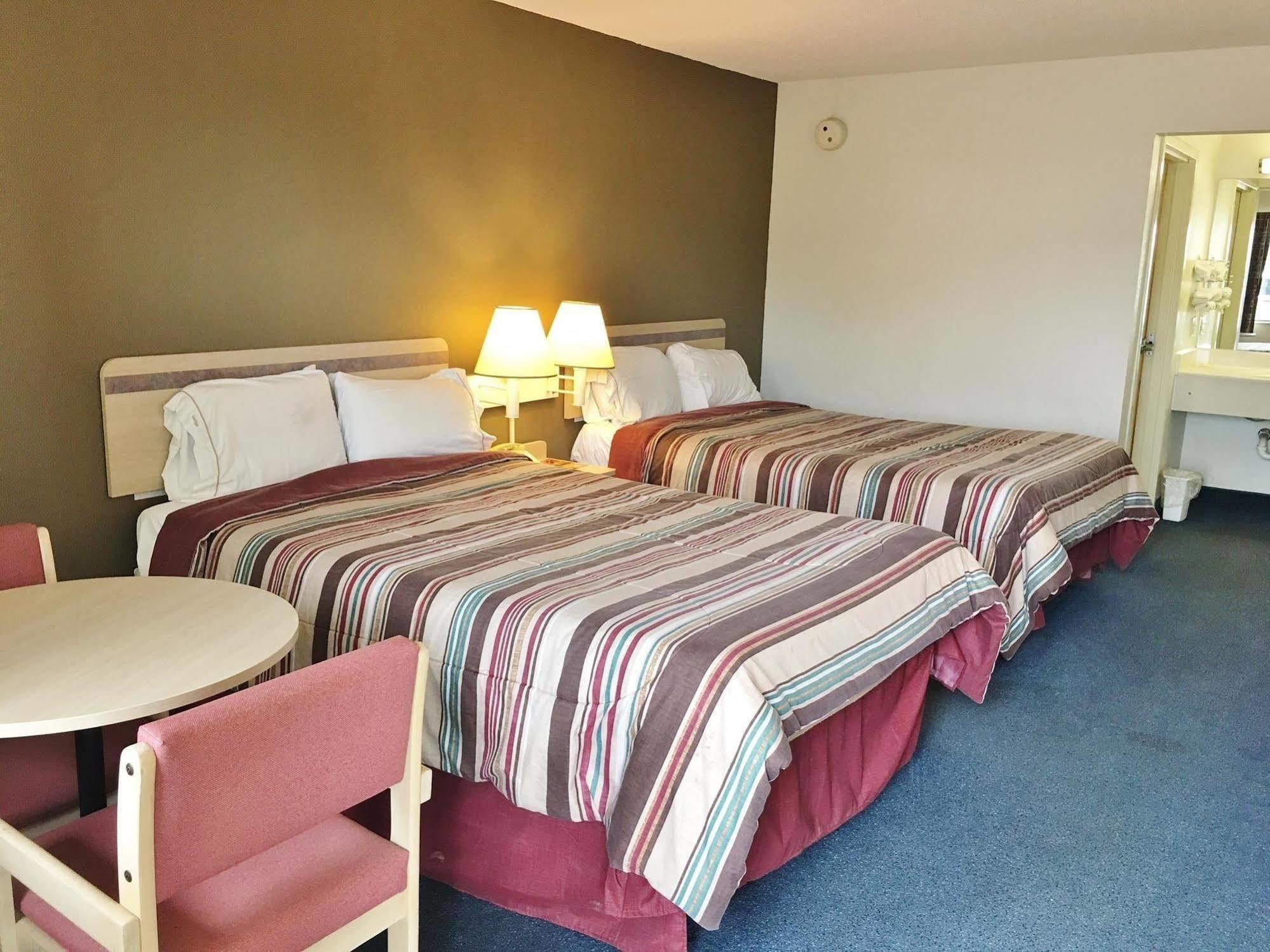 Rodeway Inn Elkton Exteriér fotografie