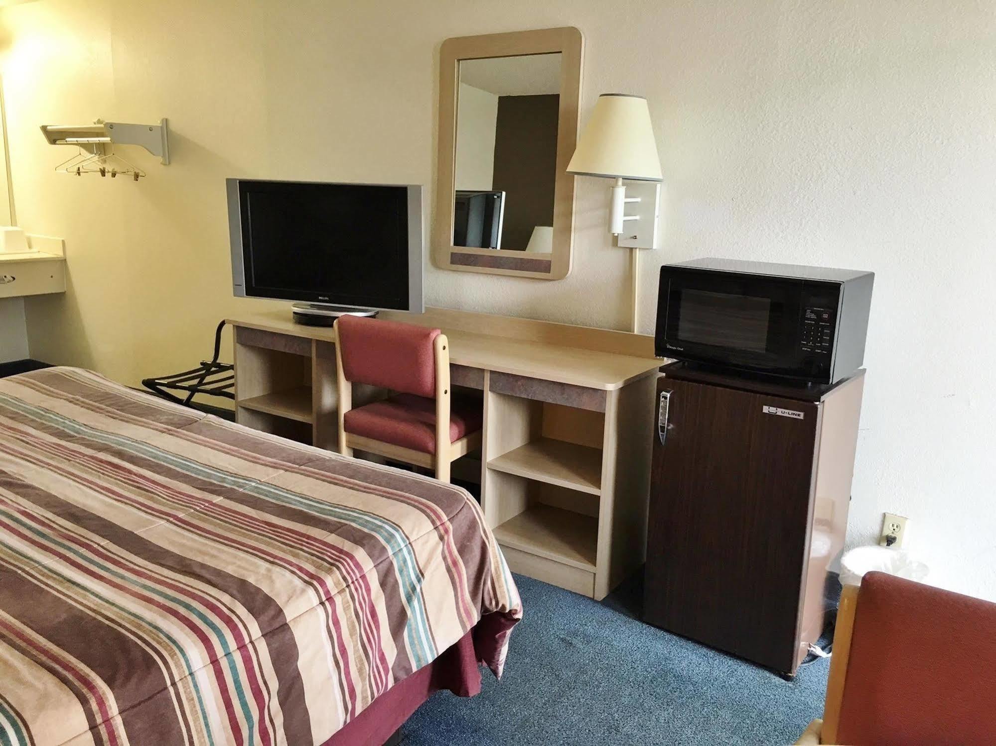 Rodeway Inn Elkton Exteriér fotografie